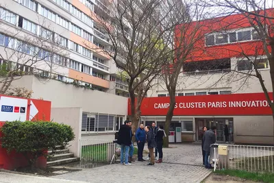 追求更高的教育，成就更好的自己