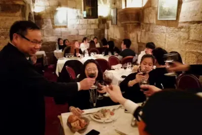 ESG法中管理学院师生共祝圣诞佳节